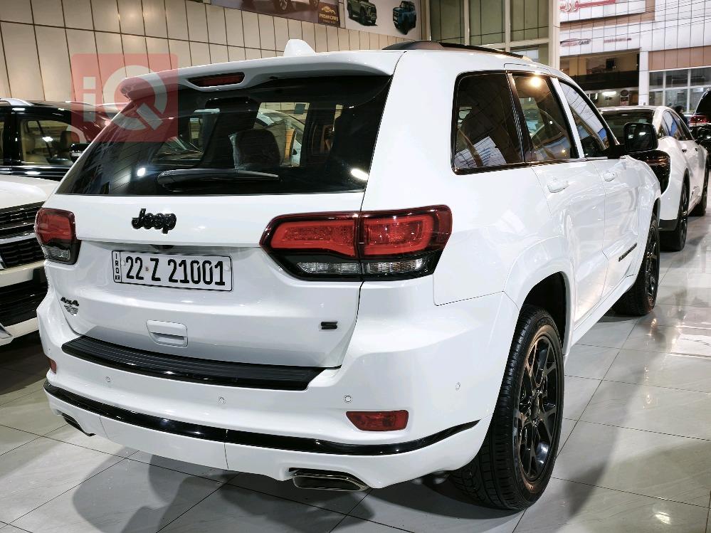 جيب جراند شيروكي